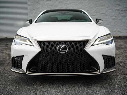 Used 2023 Lexus LS 500 F Sport image 4