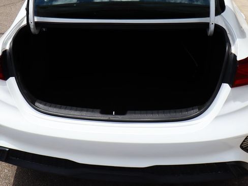 Used 2022 Kia Forte LXS FWD image 25