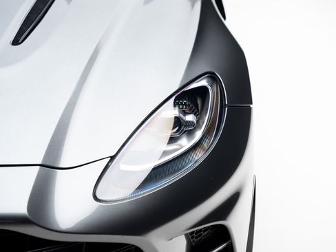 Used 2023 Aston Martin DBX 707 image 11