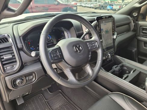 Used 2024 RAM 2500 Limited image 13