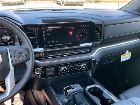 Used 2025 GMC Sierra 1500 SLT w/ SLT Premium Package image 6