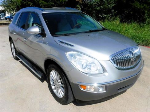 Used 2008 Buick Enclave CXL w/ Entertainment Package #1 image 2
