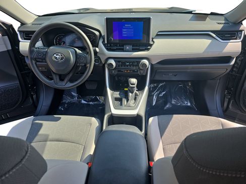 Used 2024 Toyota RAV4 XLE image 9