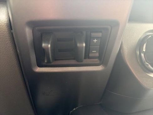 Used 2019 Ford F350 XLT w/ XLT Premium Package image 22