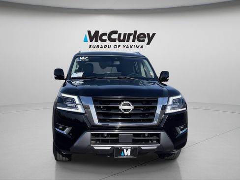 Used 2021 Nissan Armada SL w/ Captain's Chairs Package AWD/4WD image 9
