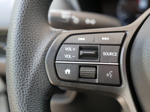 Used 2025 Honda HR-V LX image 28