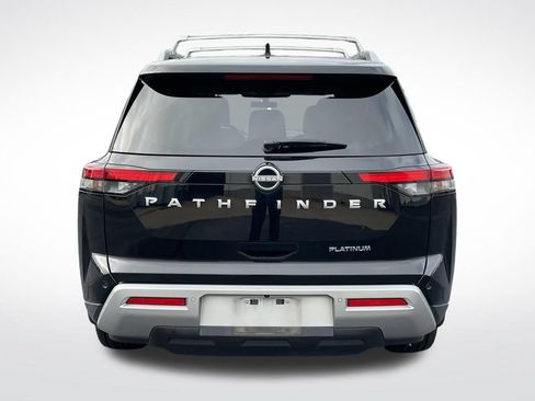 Used 2023 Nissan Pathfinder Platinum FWD image 4
