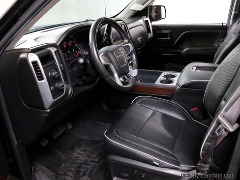 Used 2017 GMC Sierra 1500 SLE w/ Suspension Package, Off-Road AWD/4WD image 12