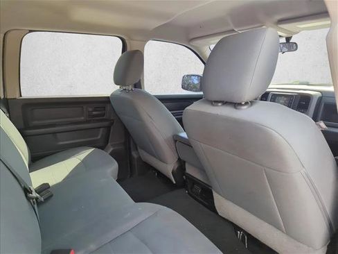 Used 2018 RAM 1500 Express w/ Express Value Package RWD image 23