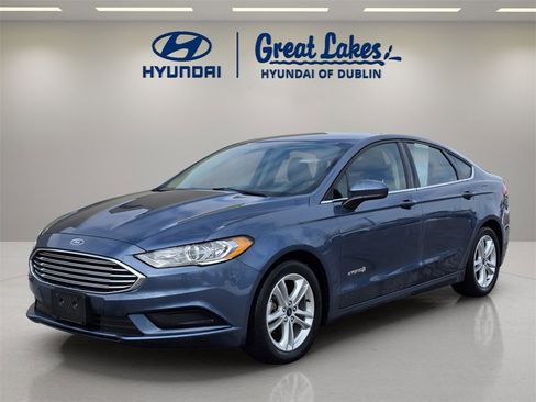Used 2018 Ford Fusion SE image 1