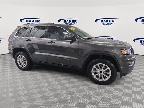 Used 2021 Jeep Grand Cherokee Laredo image 9