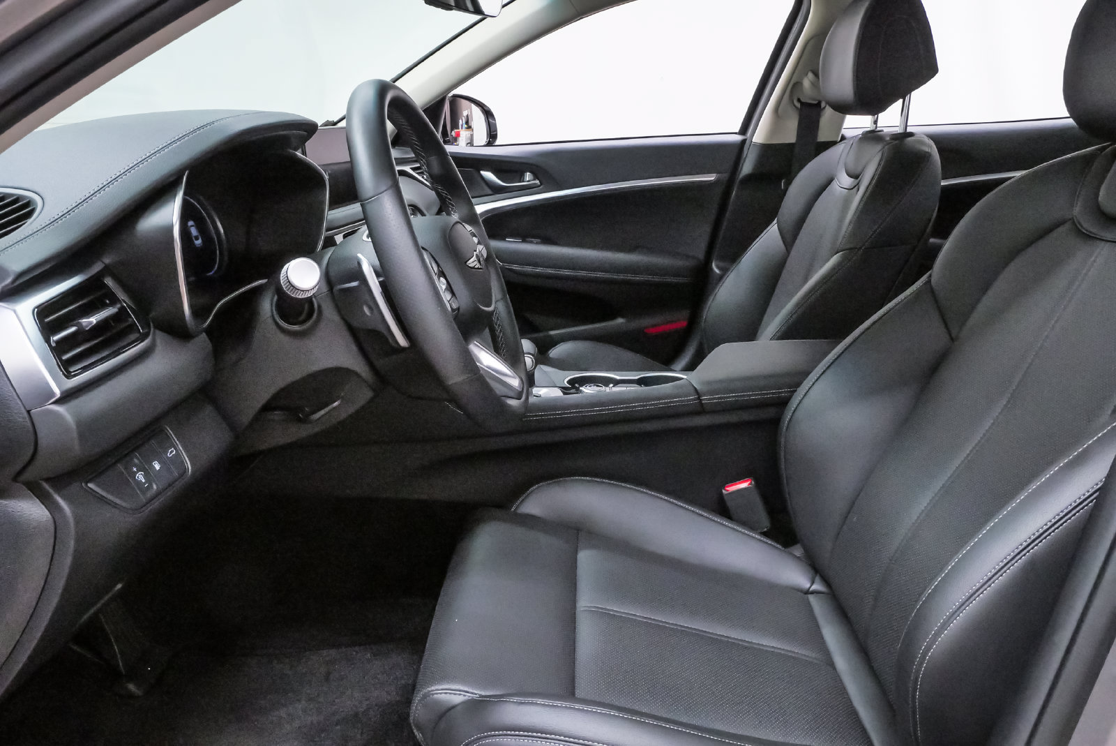 Certified 2026 Genesis G70 2.5T AWD/4WD image 9