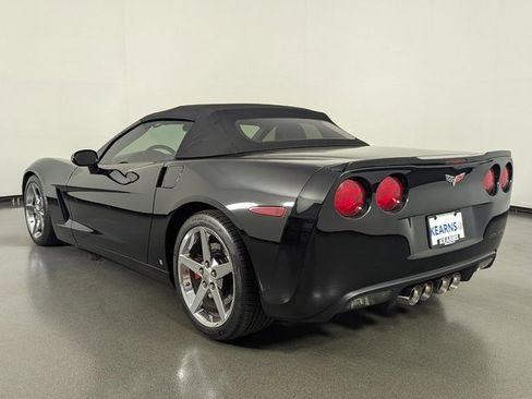Used 2006 Chevrolet Corvette Convertible w/ Preferred Equipment Group image 11