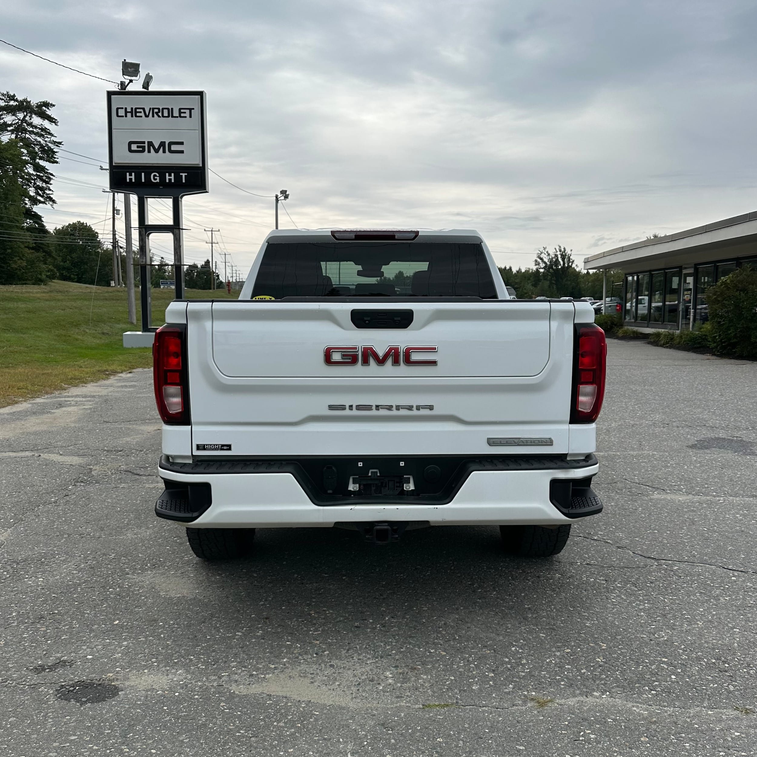 Used 2022 GMC Sierra 1500 Elevation AWD/4WD image 4