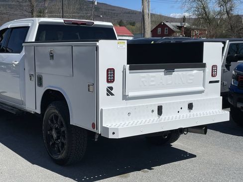 Used 2025 GMC Sierra 2500 AT4 AWD/4WD image 39