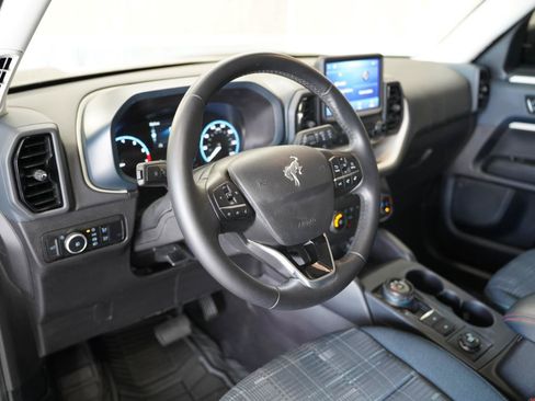 Used 2024 Ford Bronco Sport Heritage w/ Heritage Convenience Package AWD/4WD image 11