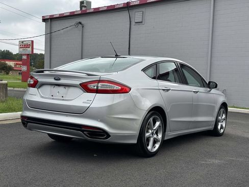 Used 2016 Ford Fusion SE FWD image 20