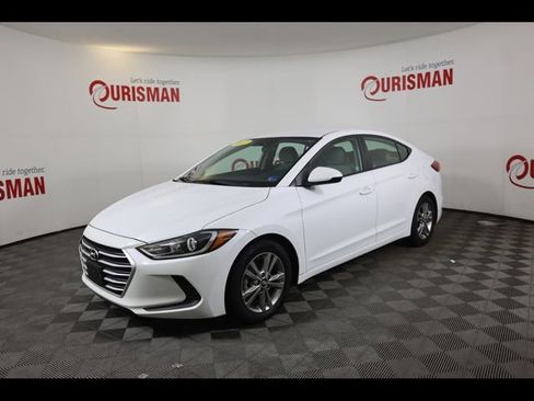 Used 2017 Hyundai Elantra SE image 5