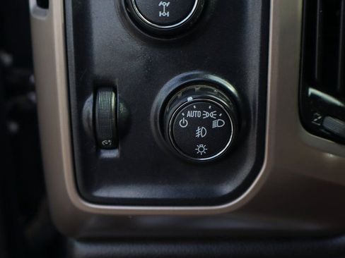 Used 2016 GMC Sierra 2500 Denali w/ Duramax Plus Package AWD/4WD image 24