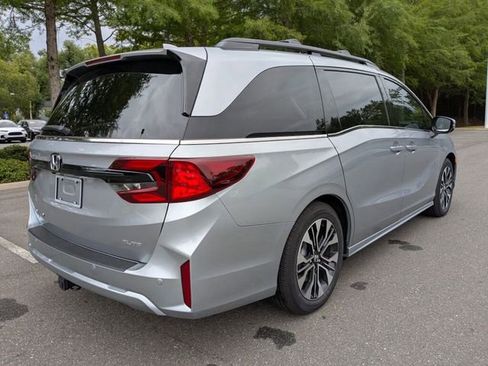 New 2026 Honda Odyssey Elite image 7