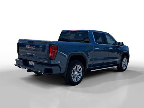 Used 2025 GMC Sierra 1500 Denali w/ Technology Package AWD/4WD image 5
