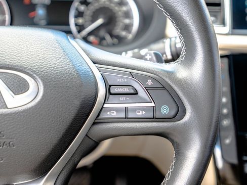 Used 2022 INFINITI QX50 Luxe AWD/4WD image 18
