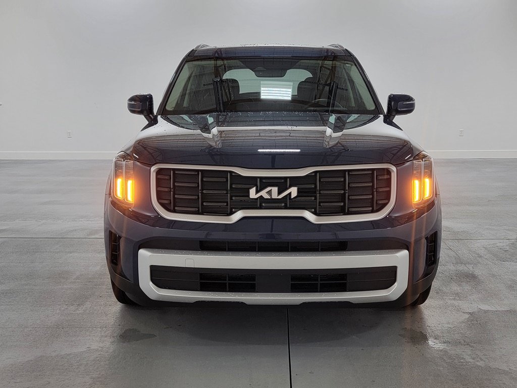 Used 2024 Kia Telluride S w/ S Sunroof Package FWD image 3