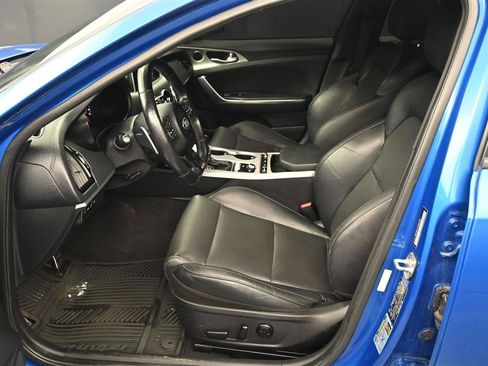Used 2018 Kia Stinger GT AWD/4WD image 11