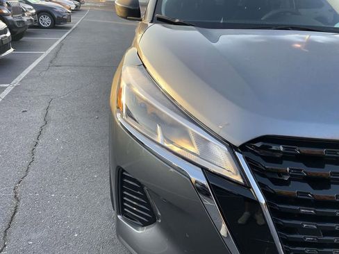 Used 2025 Nissan Kicks Play S image 17