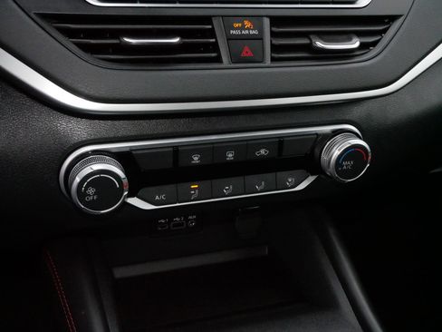 Used 2020 Nissan Altima 2.5 SR image 23