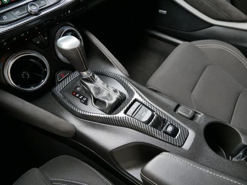 Used 2023 Chevrolet Camaro LT w/ Technology Package image 18