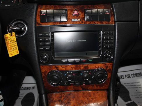 Used 2006 Mercedes-Benz CLK 350 Coupe image 17