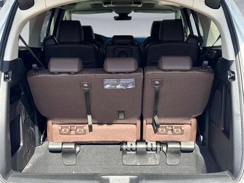New 2026 Honda Odyssey Touring image 12