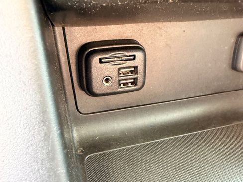 Used 2020 Chevrolet Colorado Z71 AWD/4WD image 32