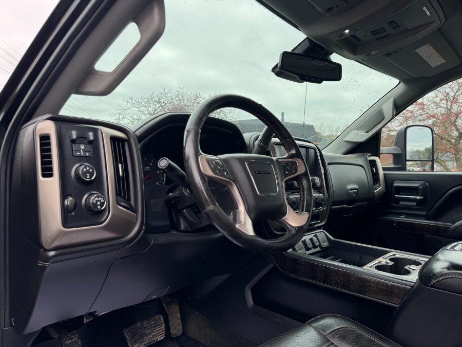 Used 2015 GMC Sierra 2500 Denali AWD/4WD image 14