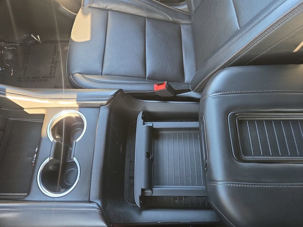 Used 2024 Chevrolet Tahoe High Country w/ Advanced Technology Package AWD/4WD image 35
