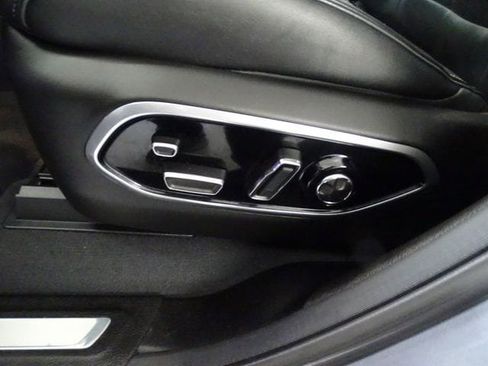 Certified 2023 Jeep Grand Cherokee Overland w/ Advanced Protech Group III AWD/4WD image 3