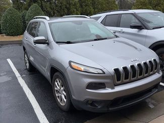 Used 2016 Jeep Cherokee Latitude video 1