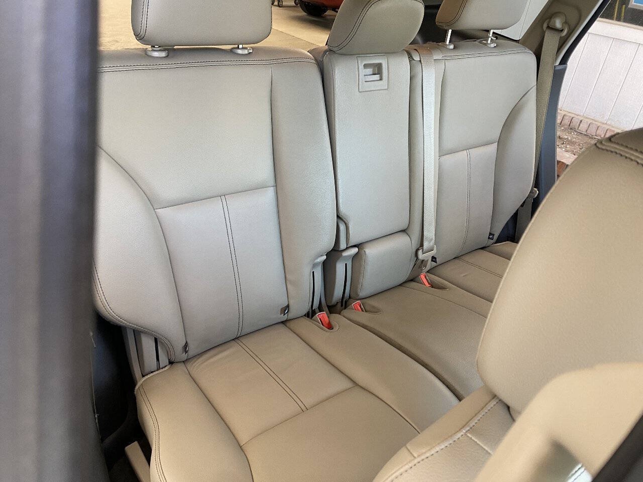 Used 2013 Ford Edge SEL FWD image 32