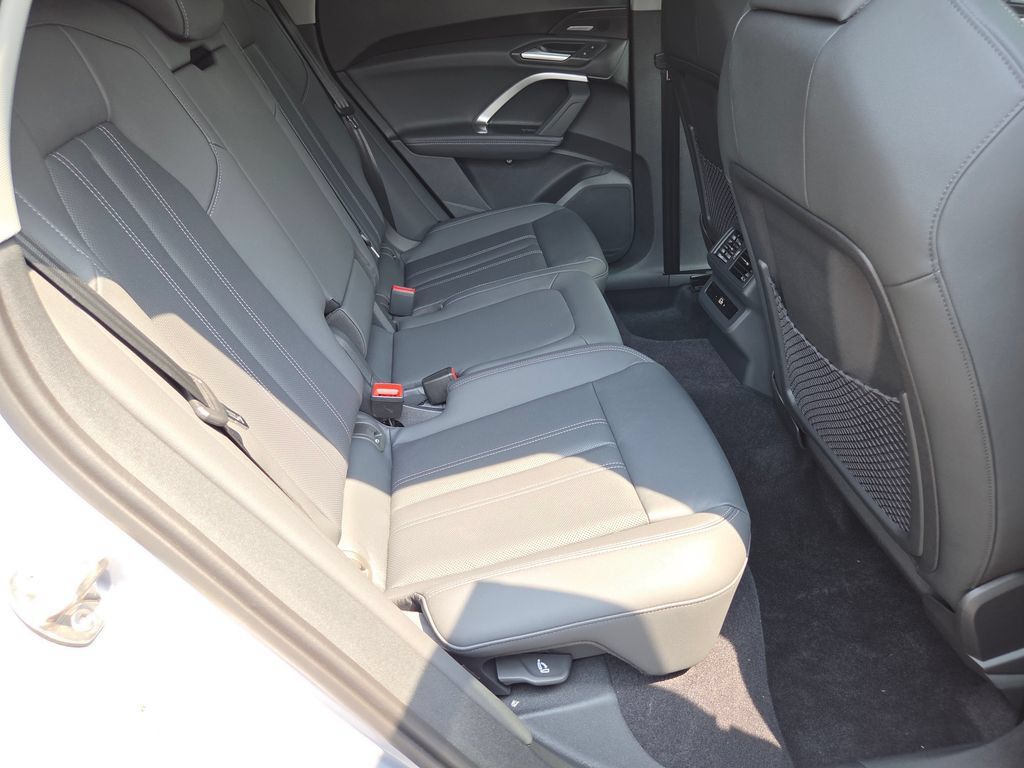 New 2026 Audi Q5 Premium Plus AWD/4WD image 5