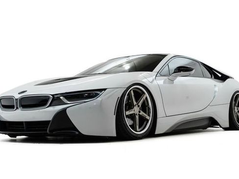 Used 2014 BMW i8 image 9