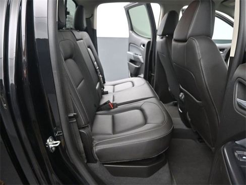 Used 2021 Chevrolet Colorado Z71 w/ LPO, Tonneau and Step Package image 15