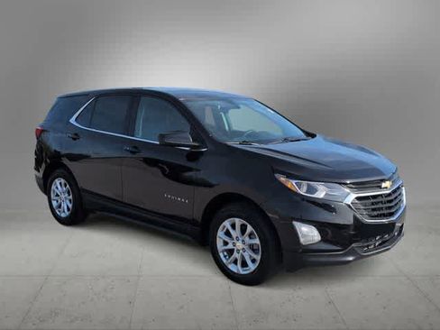 Used 2019 Chevrolet Equinox LT FWD image 2