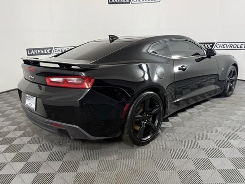 Used 2017 Chevrolet Camaro SS image 6