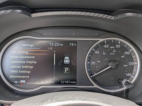 Used 2025 Nissan Versa SV FWD image 11