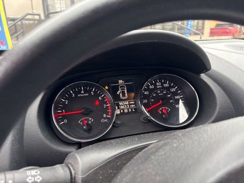 Used 2014 Nissan Rogue S w/ Convenience Package AWD/4WD image 7