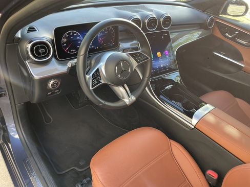 Used 2025 Mercedes-Benz C 300 Sedan image 32