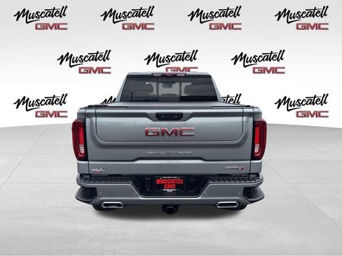 Used 2025 GMC Sierra 1500 AT4 w/ AT4 Premium Package AWD/4WD image 4