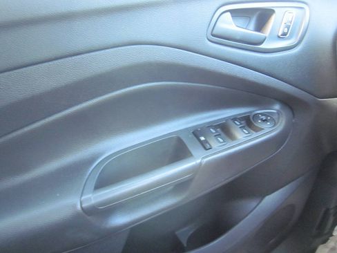 Used 2013 Ford Escape S FWD image 15