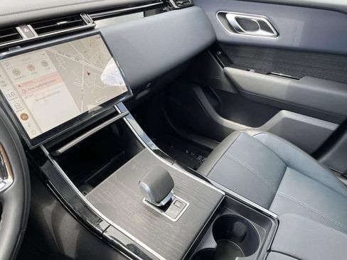 New 2026 Land Rover Range Rover Velar Dynamic SE AWD/4WD image 32